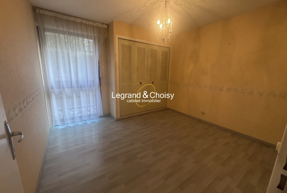 Appartement 3 pièces avec terrasse et garage à Villeneuve-sur-Lot 