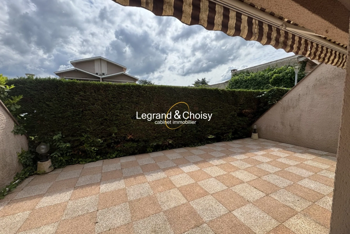 Appartement 3 pièces avec terrasse et garage à Villeneuve-sur-Lot 