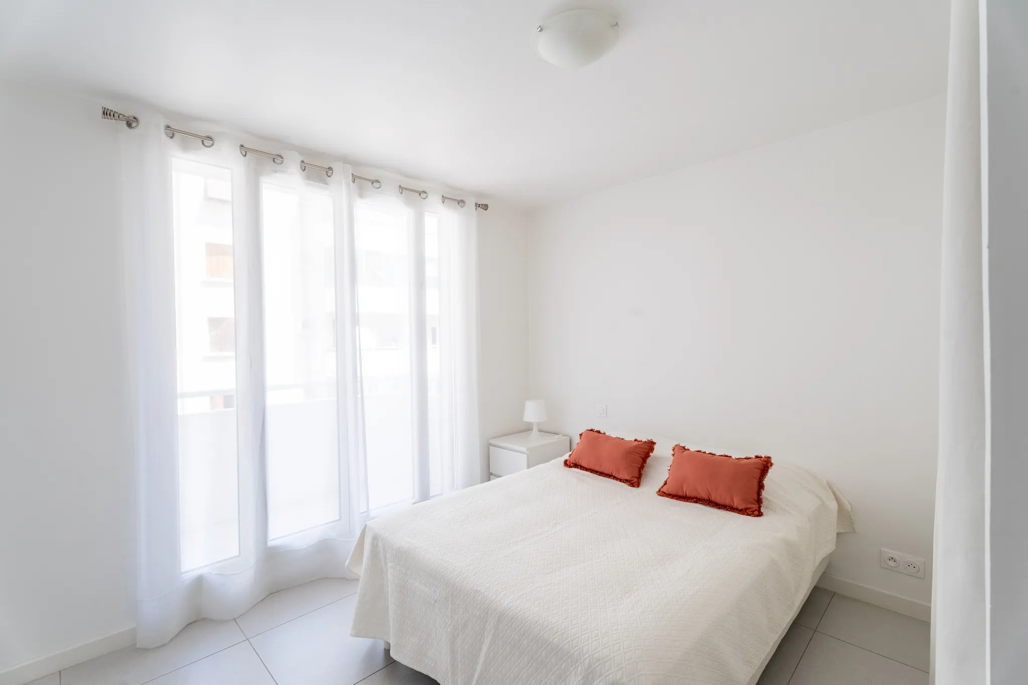 Appartement 2 pièces lumineux à Marseille 13005 avec balcon et vue dégagée 