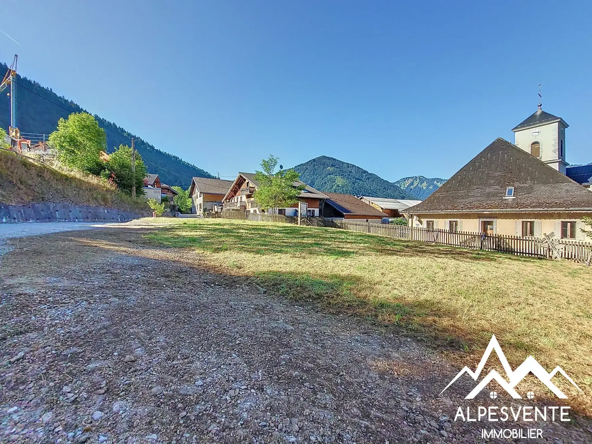 Terrain constructible à Le Biot de 302 m² - Projet immobilier prêt à bâtir 