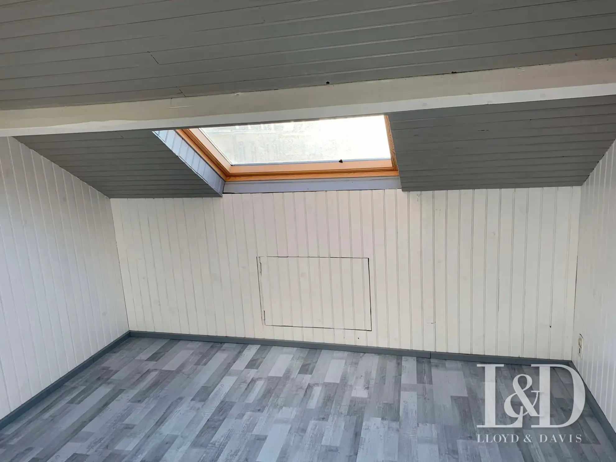 Maison individuelle à vendre à Aÿ-Champagne, 105 m², jardin, confort familial 