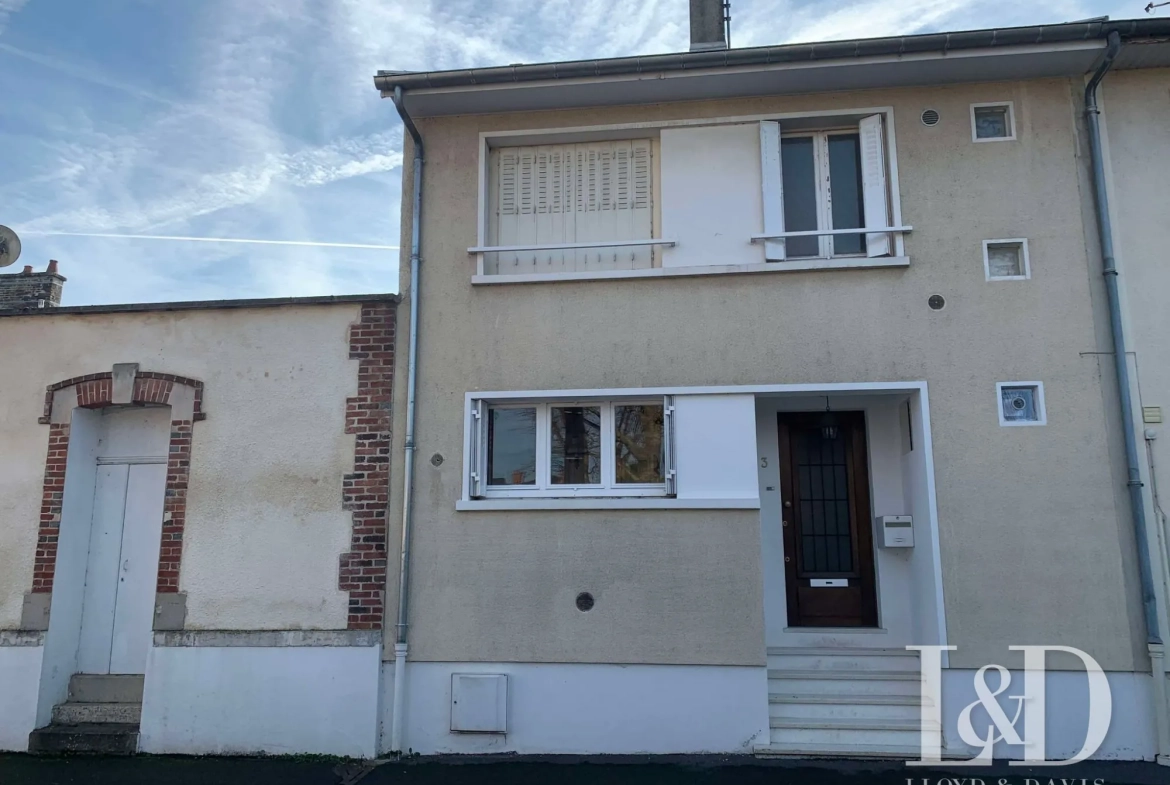 Maison individuelle à vendre à Aÿ-Champagne, 105 m², jardin, confort familial 