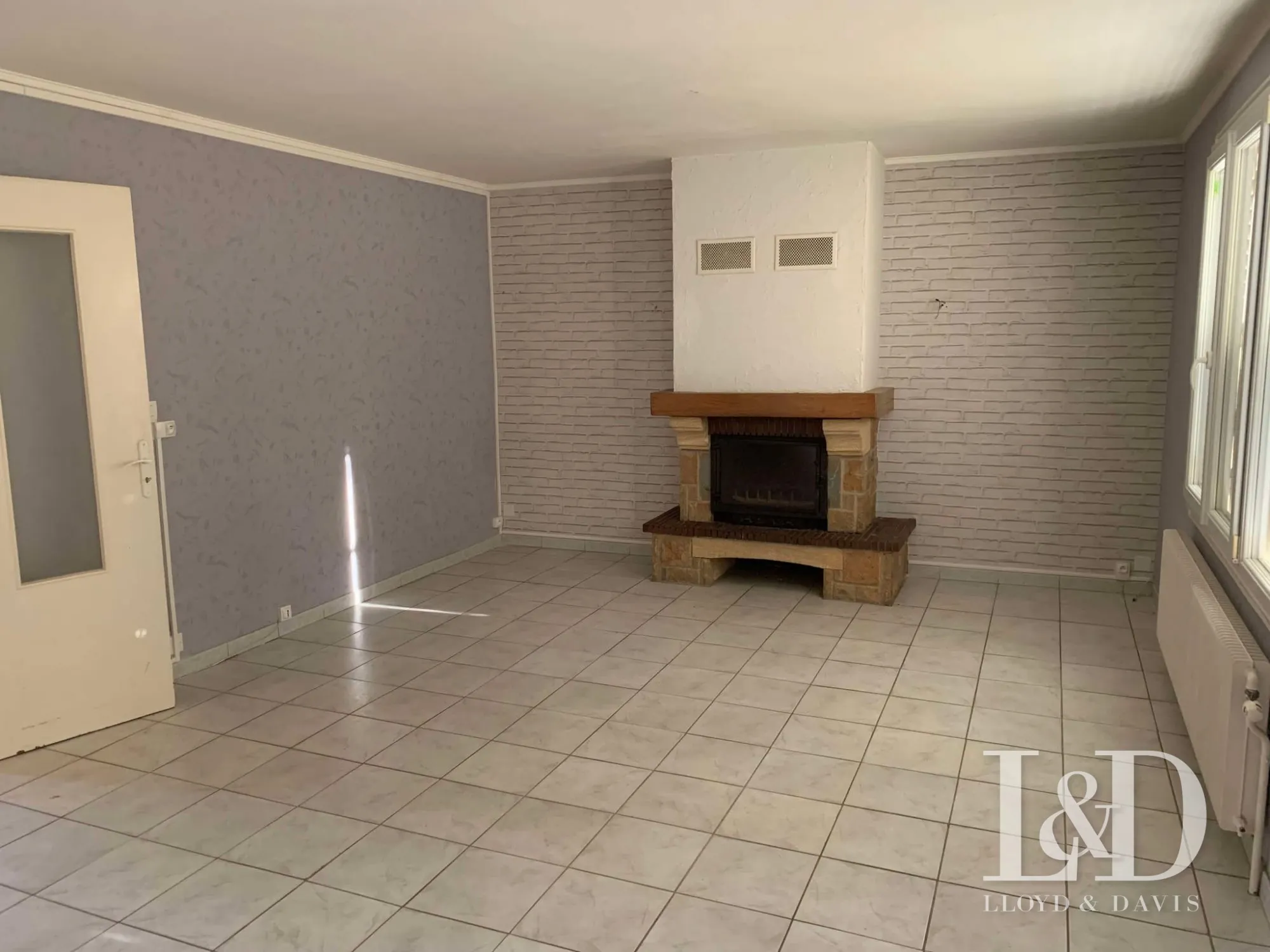 Maison individuelle à vendre à Aÿ-Champagne, 105 m², jardin, confort familial 