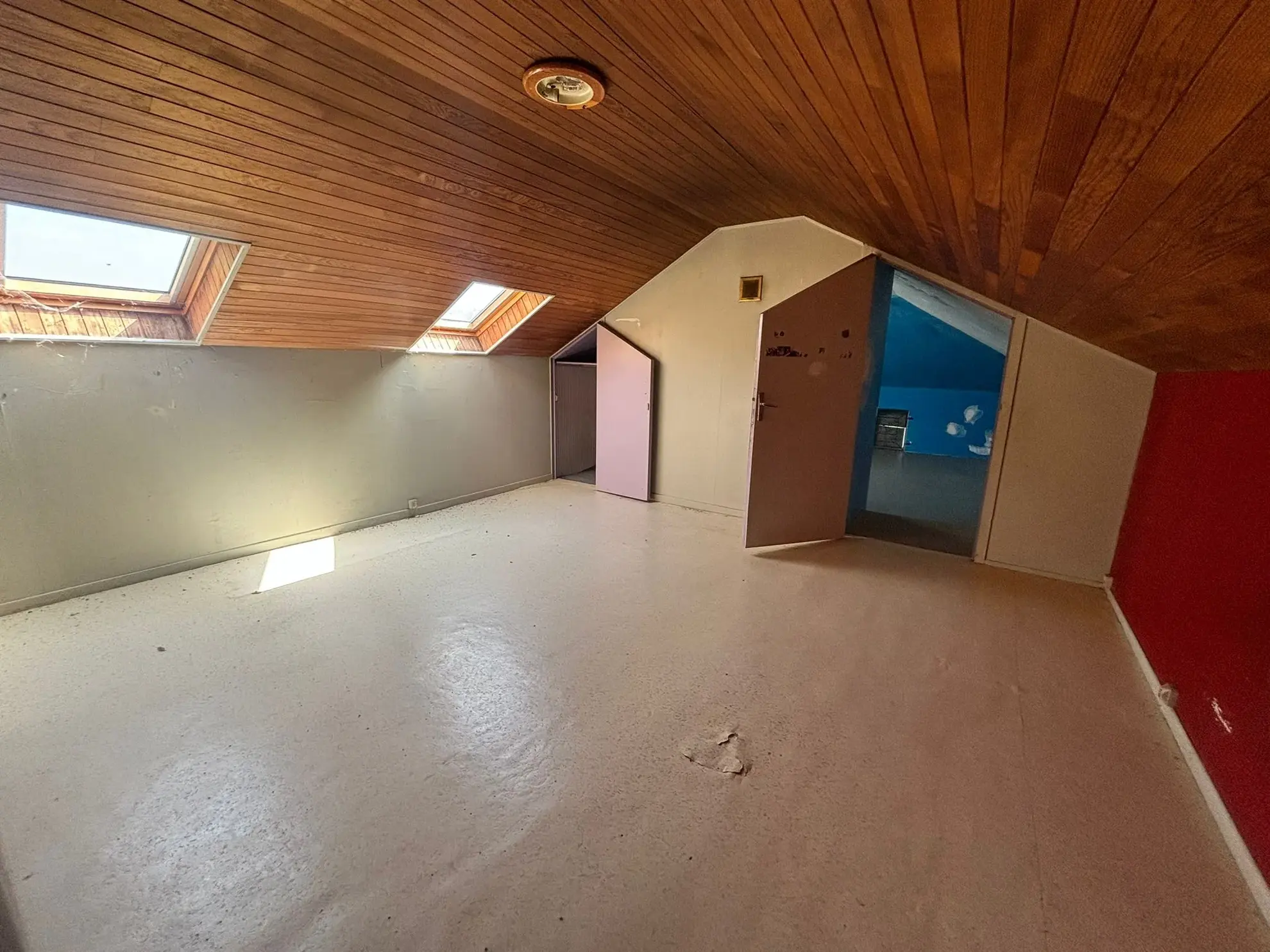 Maison Auvergnate à rénover avec jardin, proche Maurs-la-Jolie 