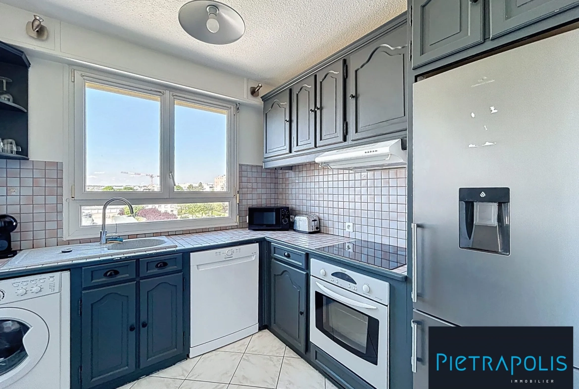 Appartement T4 de 76m² à Dijon, quartier Drapeau/Charmette, idéal colocation 