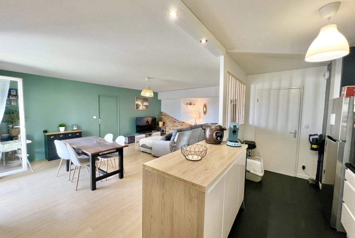 Charmant T3 avec balcon, ascenseur et parking à Orléans 
