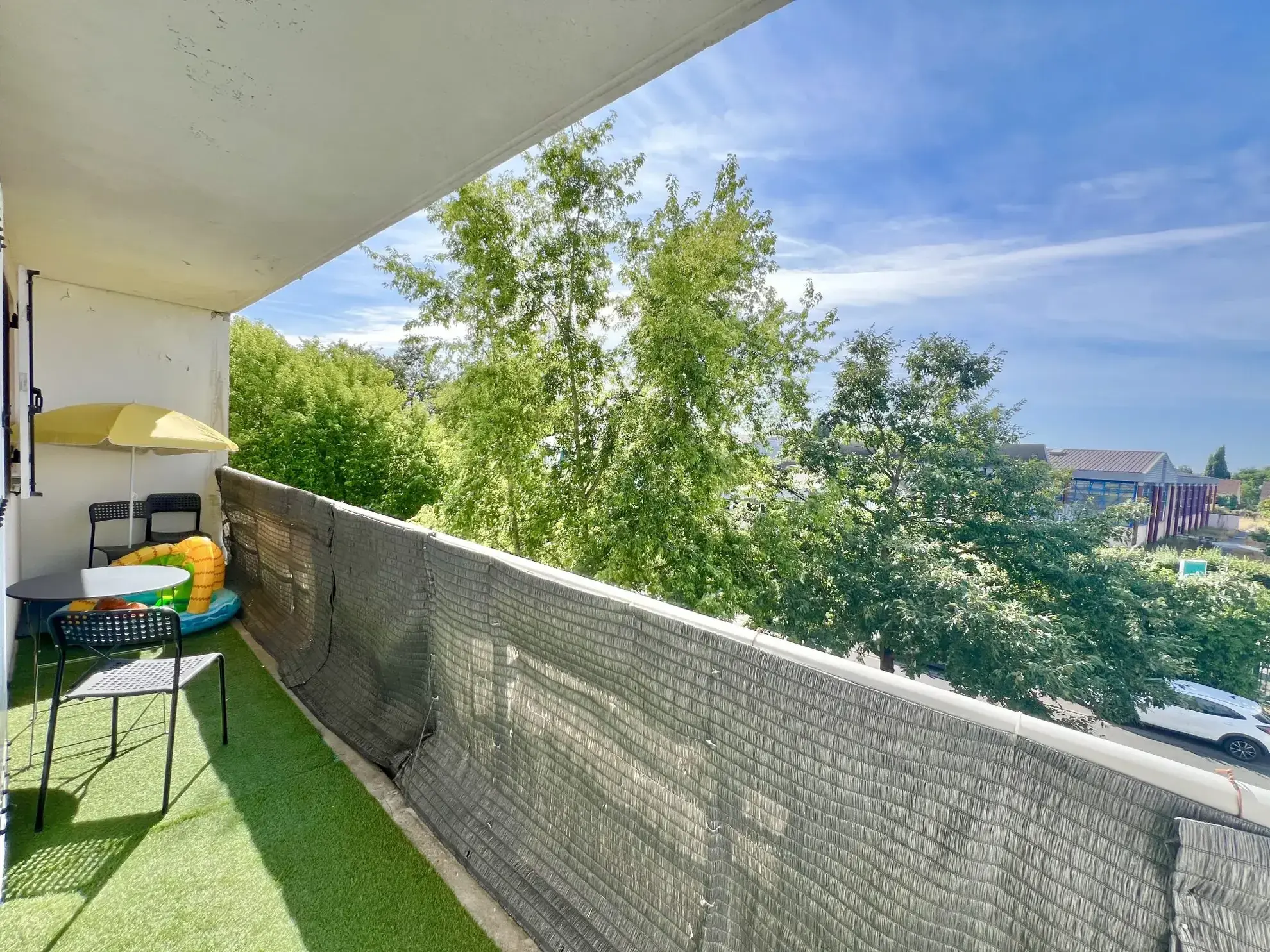 Charmant T3 avec balcon, ascenseur et parking à Orléans 