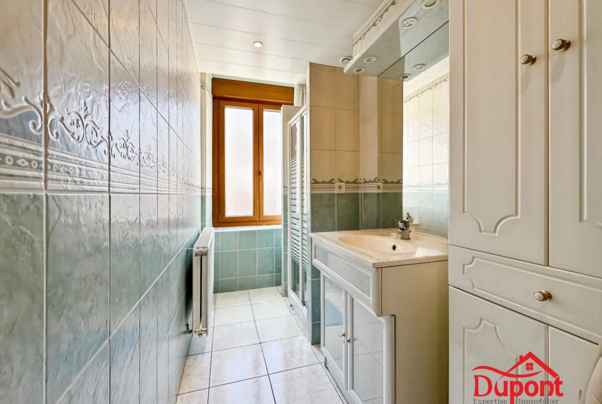 Maison de 96 m² à Revin proche Meuse et voie verte 