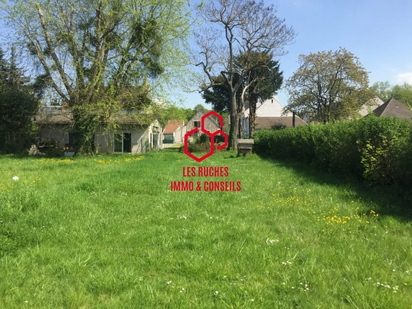 Terrain constructible à vendre à Coulommiers, 261 m², proche commodités
