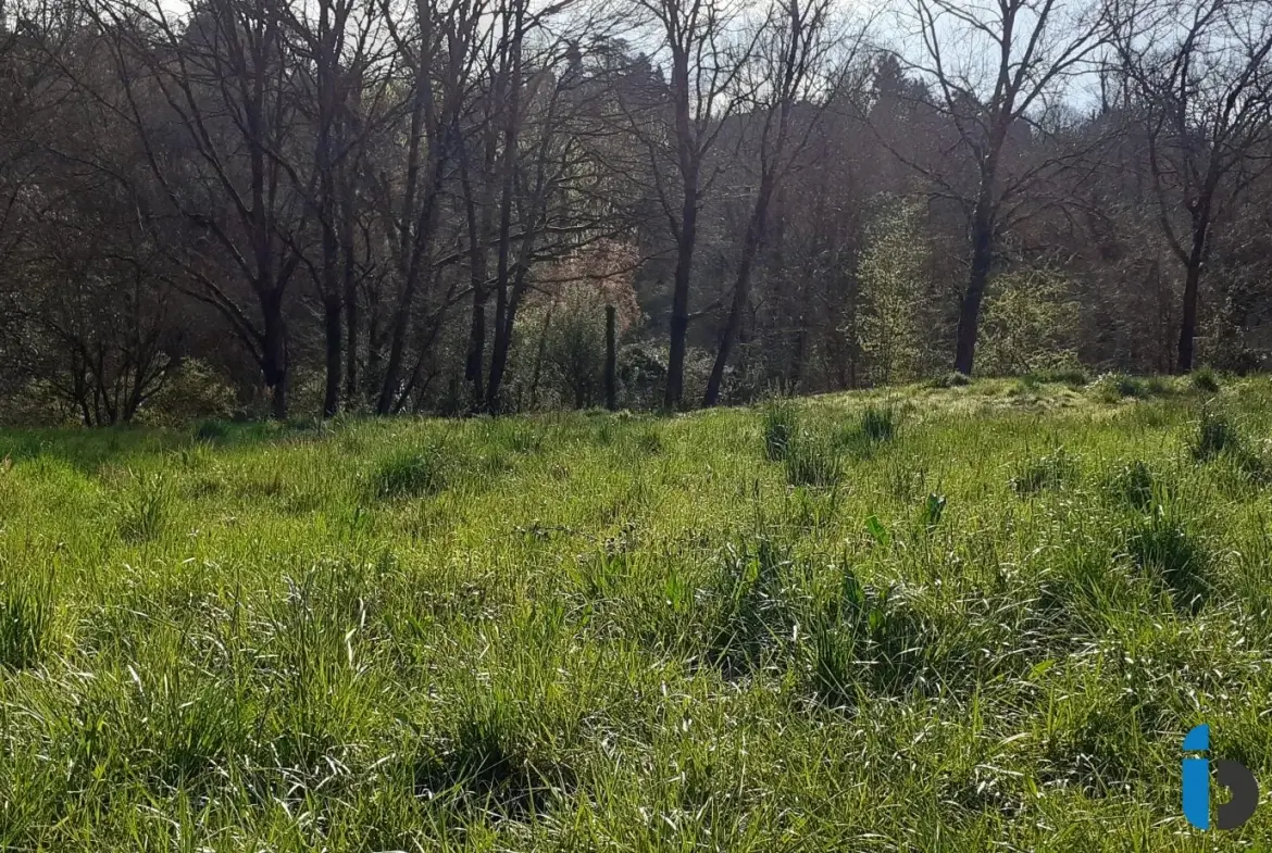 Terrain constructible à Graulhet de 1894 m² – calme, naturel, viabilisé à proximité 