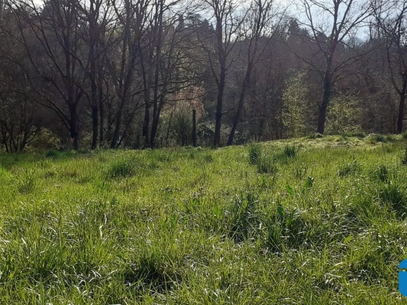 Terrain constructible à Graulhet de 1894 m² – calme, naturel, viabilisé à proximité