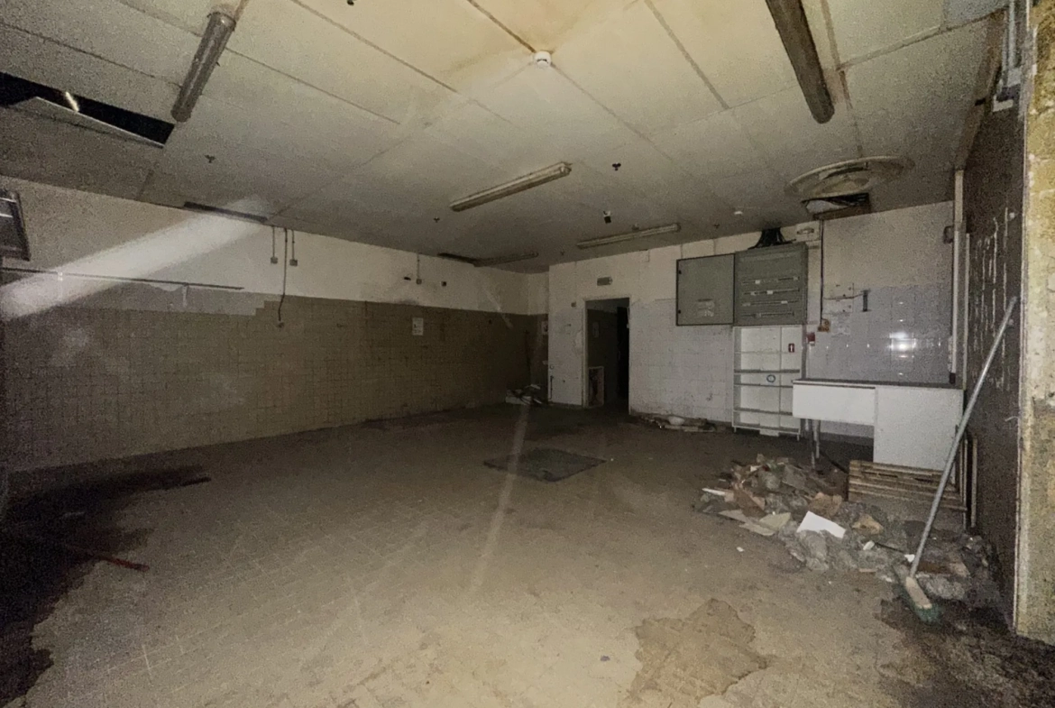 Local commercial de 152 m² à Rennes Centre - Divisible et Visible 
