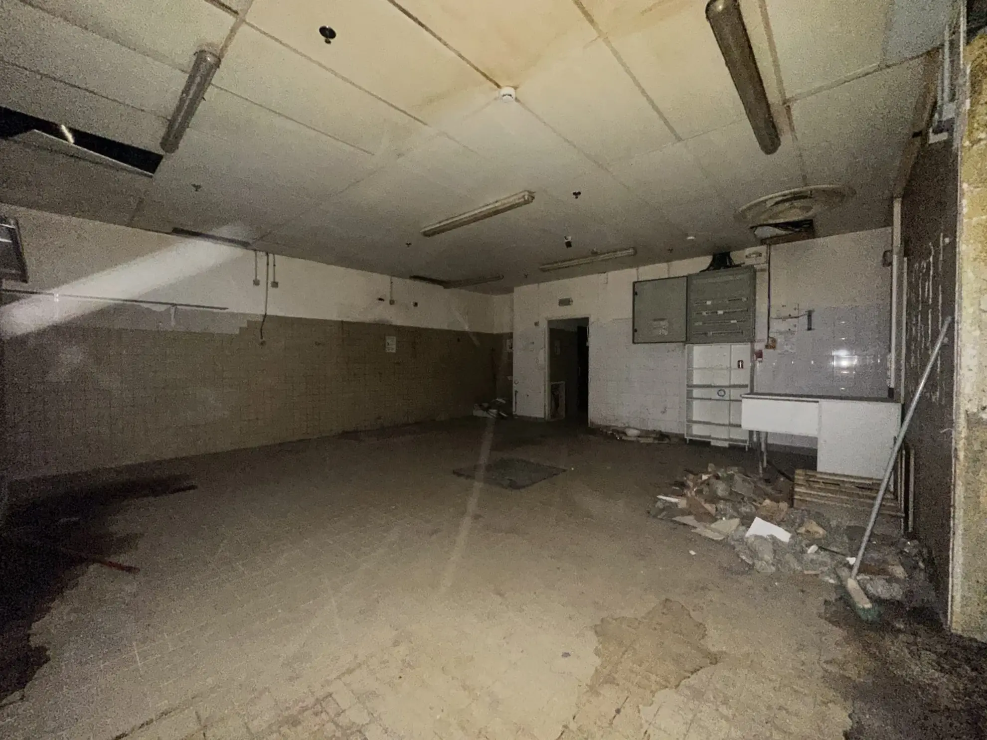 Local commercial de 152 m² à Rennes Centre - Divisible et Visible 