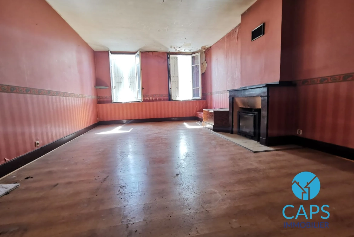 Immeuble à rénover Roquecourbe Immeuble à rénover de 215 m² à Roquecourbe, idéal investisseur 