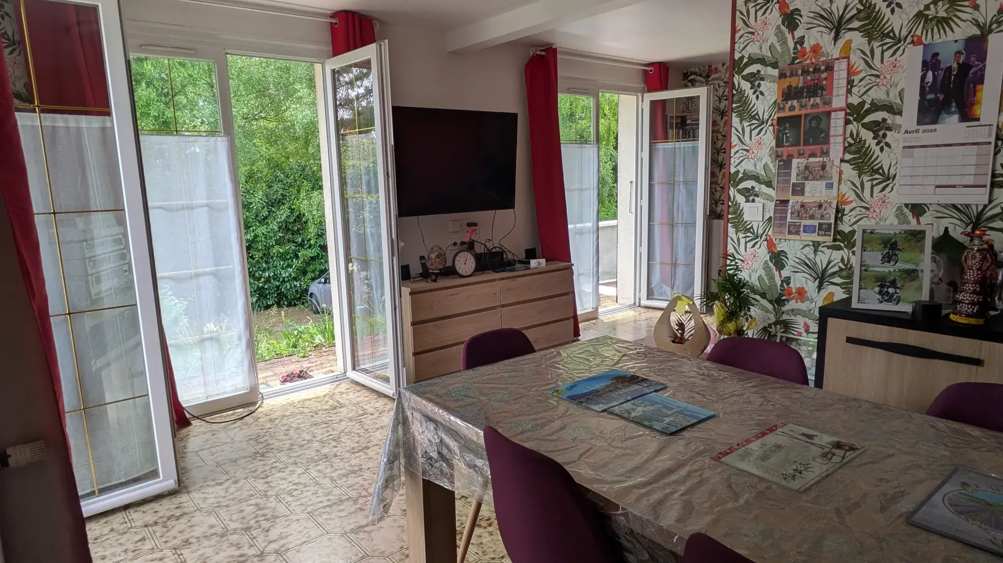 Maison 3 chambres avec terrain de 2300m² à Bans - Calme et verdure 