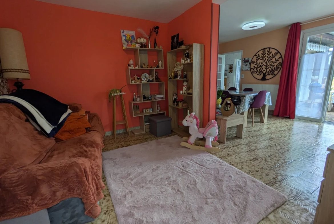Maison 3 chambres avec terrain de 2300m² à Bans - Calme et verdure 