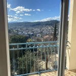 Appartement T3 traversant avec terrasse, parking privé et cave à Aubenas