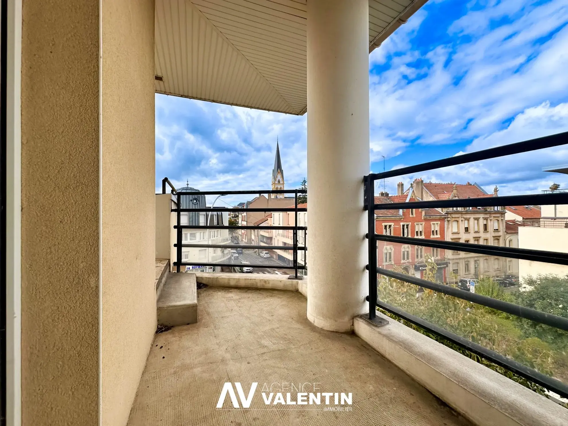 Bel appartement 2 pièces avec terrasse et garage à Montigny-lès-Metz 