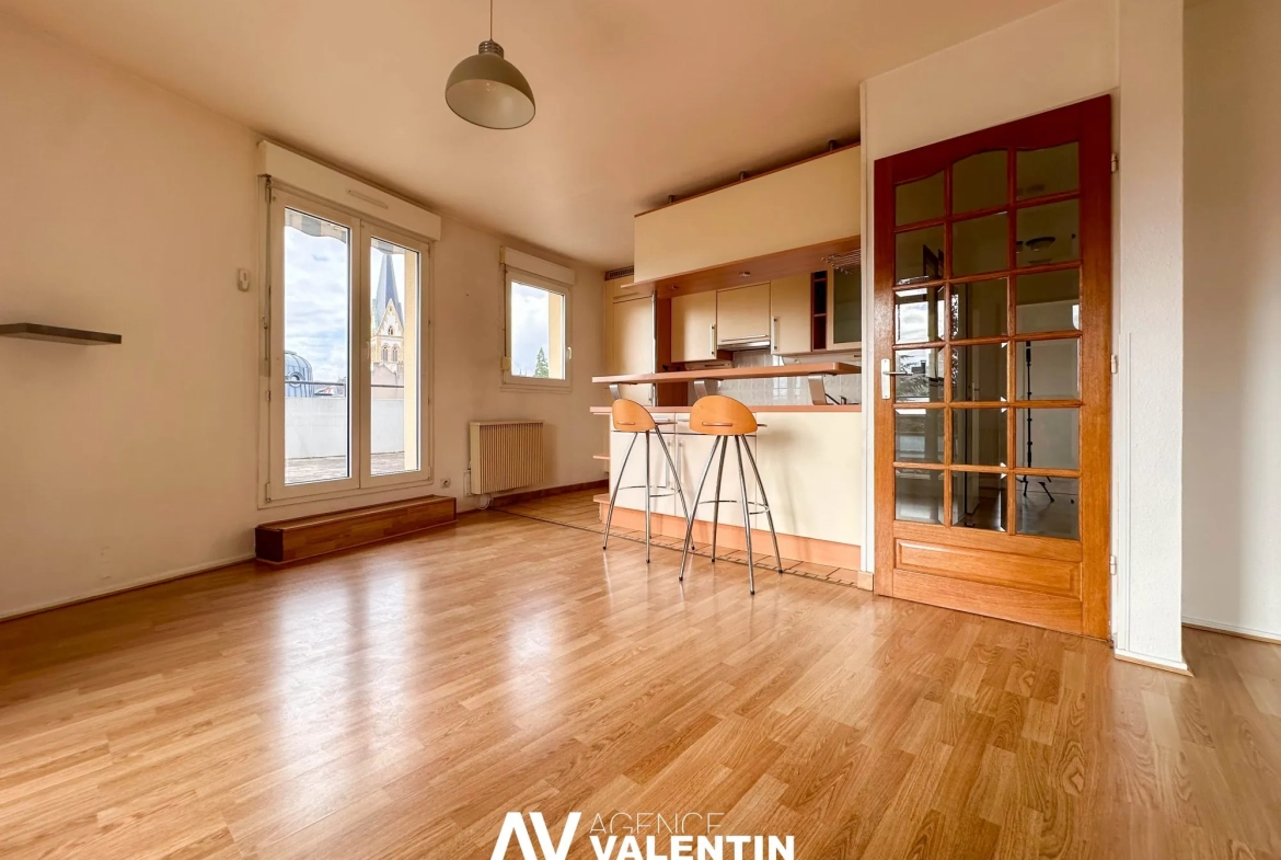 Bel appartement 2 pièces avec terrasse et garage à Montigny-lès-Metz 
