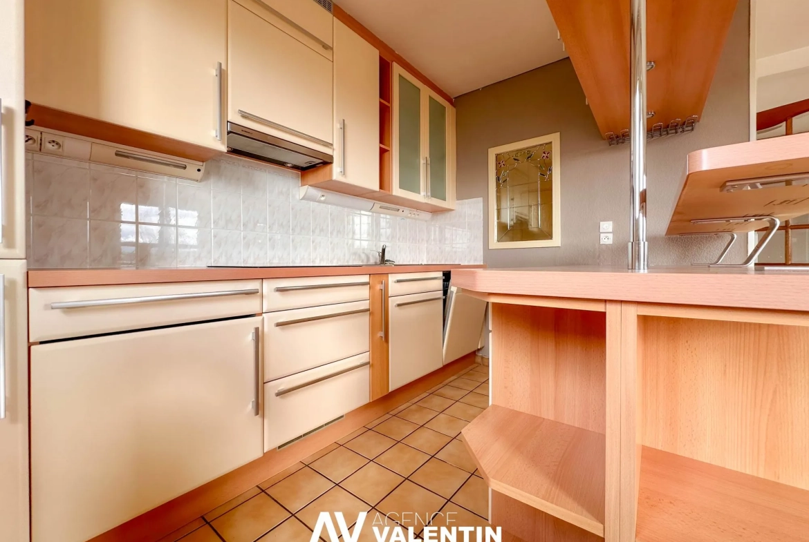 Bel appartement 2 pièces avec terrasse et garage à Montigny-lès-Metz 