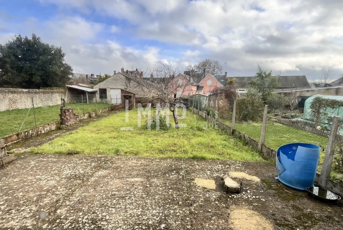 Maison mitoyenne à Bessé-sur-Braye avec terrasse et jardin - Idéal investisseur ou primo-accédant 