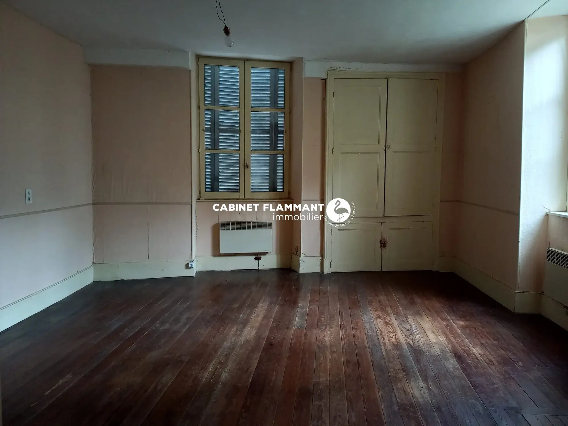 Maison ancienne avec vue imprenable et jardin à Semur-en-Auxois 