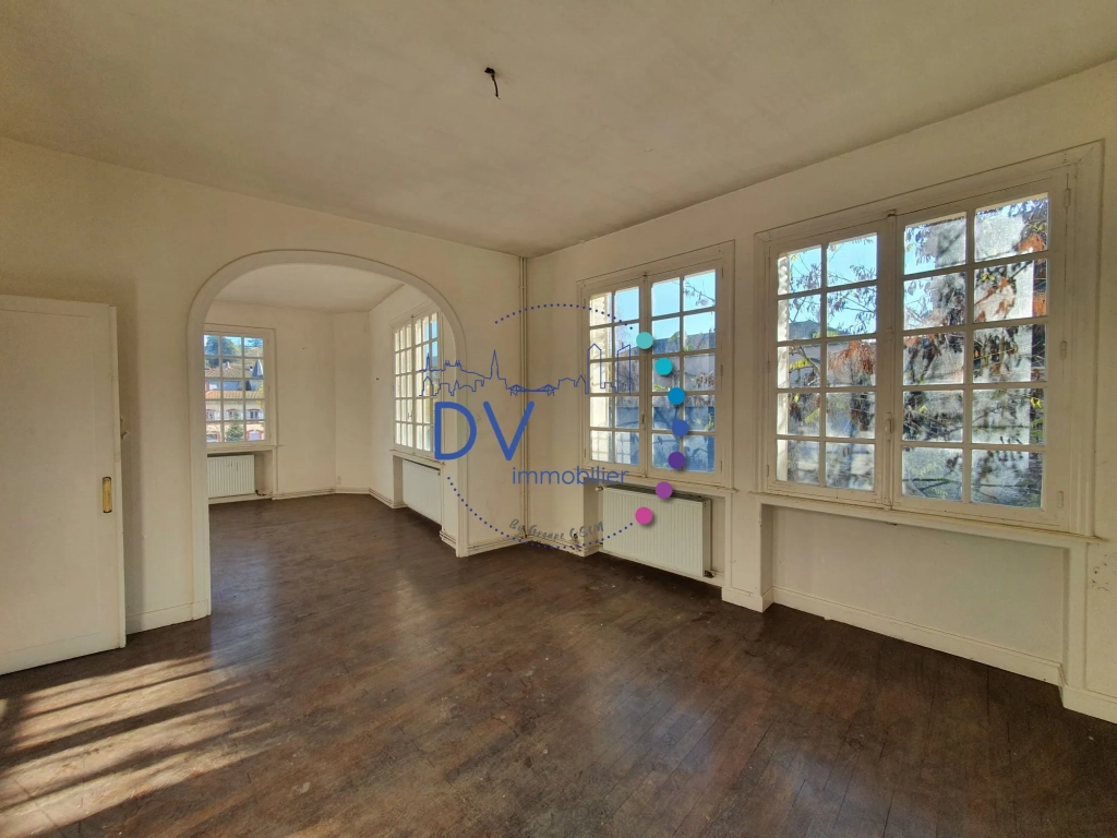 Maison ancienne à rénover à Amplepuis à seulement 485 €/m²