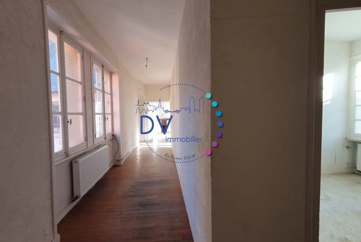 Maison ancienne à rénover à Amplepuis à seulement 485 €/m² 