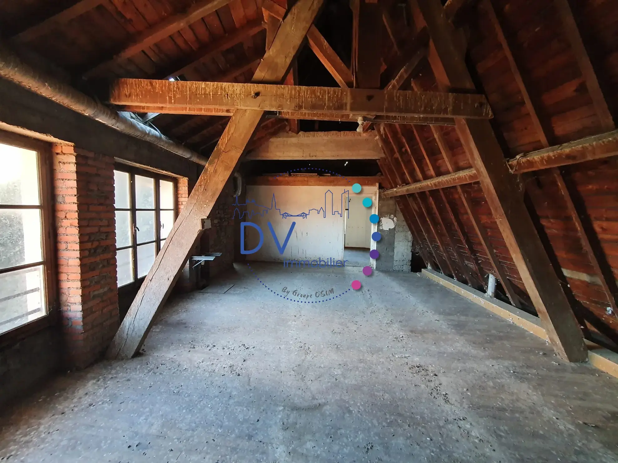 Maison ancienne à rénover à Amplepuis à seulement 485 €/m² 
