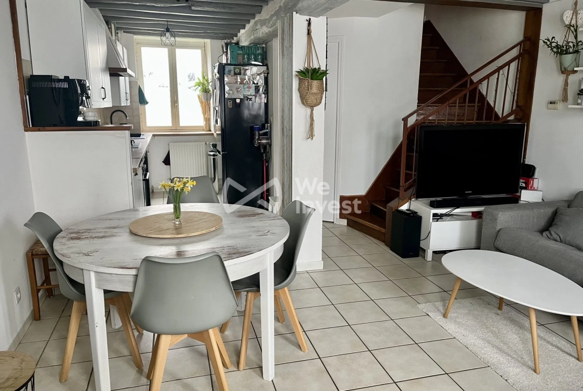 Maison ancienne à vendre à Mouroux de 80 m² avec terrain et parking 