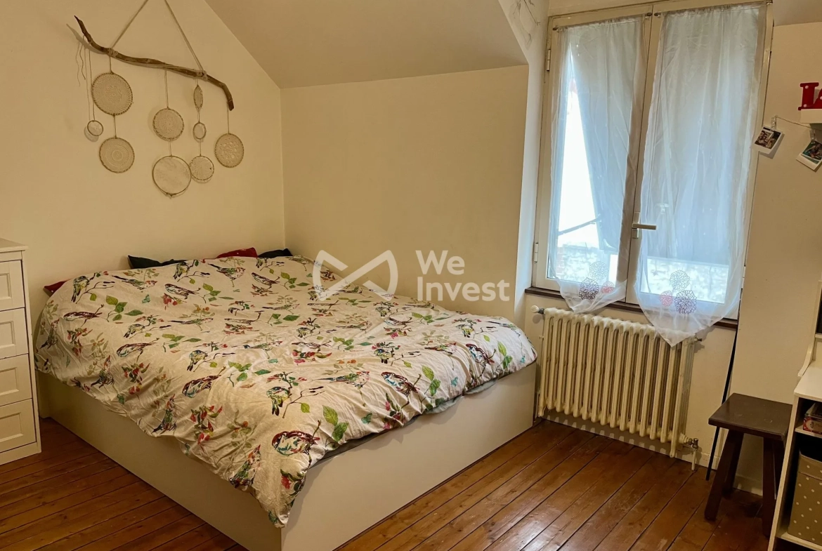 Maison ancienne à vendre à Mouroux de 80 m² avec terrain et parking 