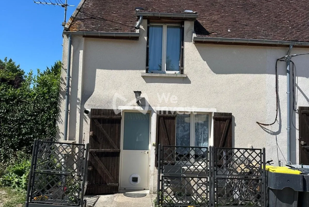 Maison ancienne à vendre à Mouroux de 80 m² avec terrain et parking 