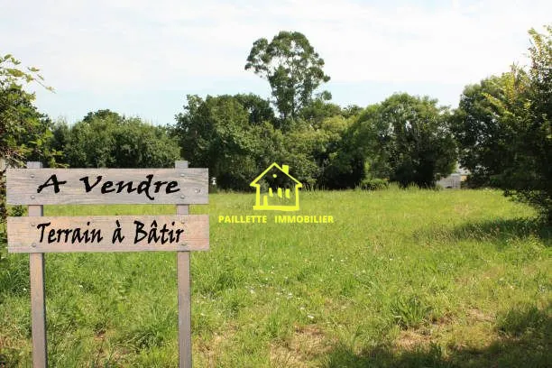 Terrain constructible de 1500 m² à vendre à Hermville 