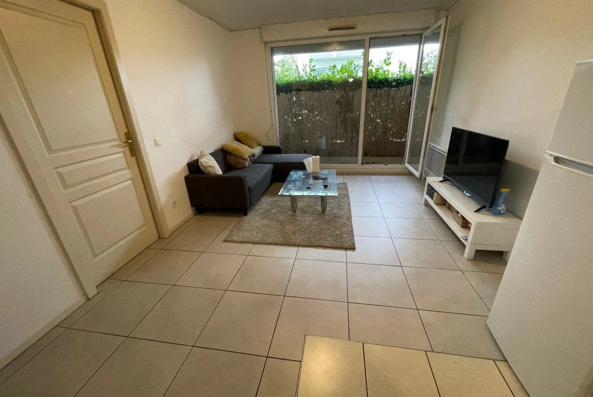 Appartement 2 pièces à Strasbourg Cronenbourg avec parking privé - Investissement locatif 