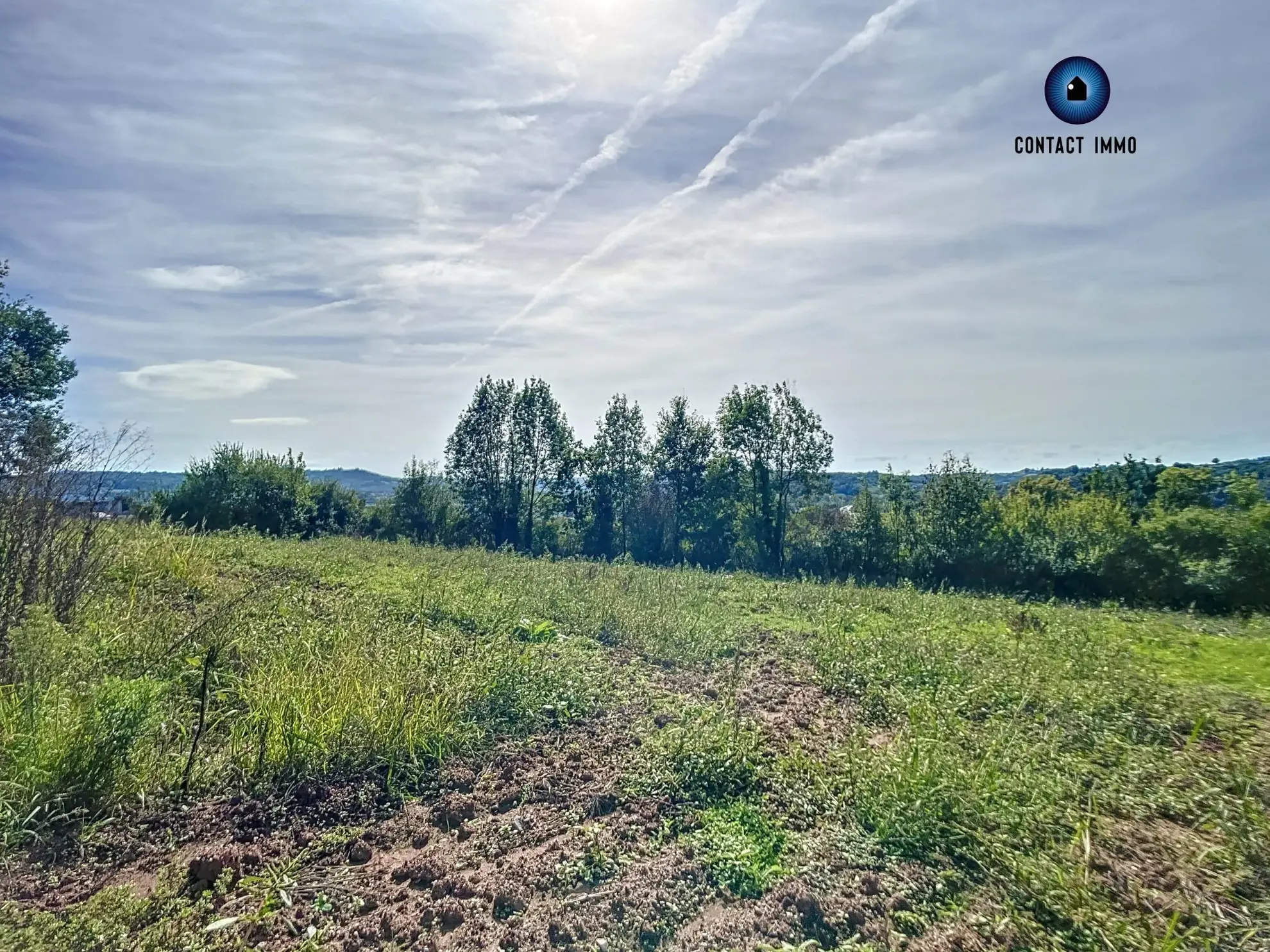 Terrain constructible de 1800 m² à Lintillac, proximité Brive-la-Gaillarde 