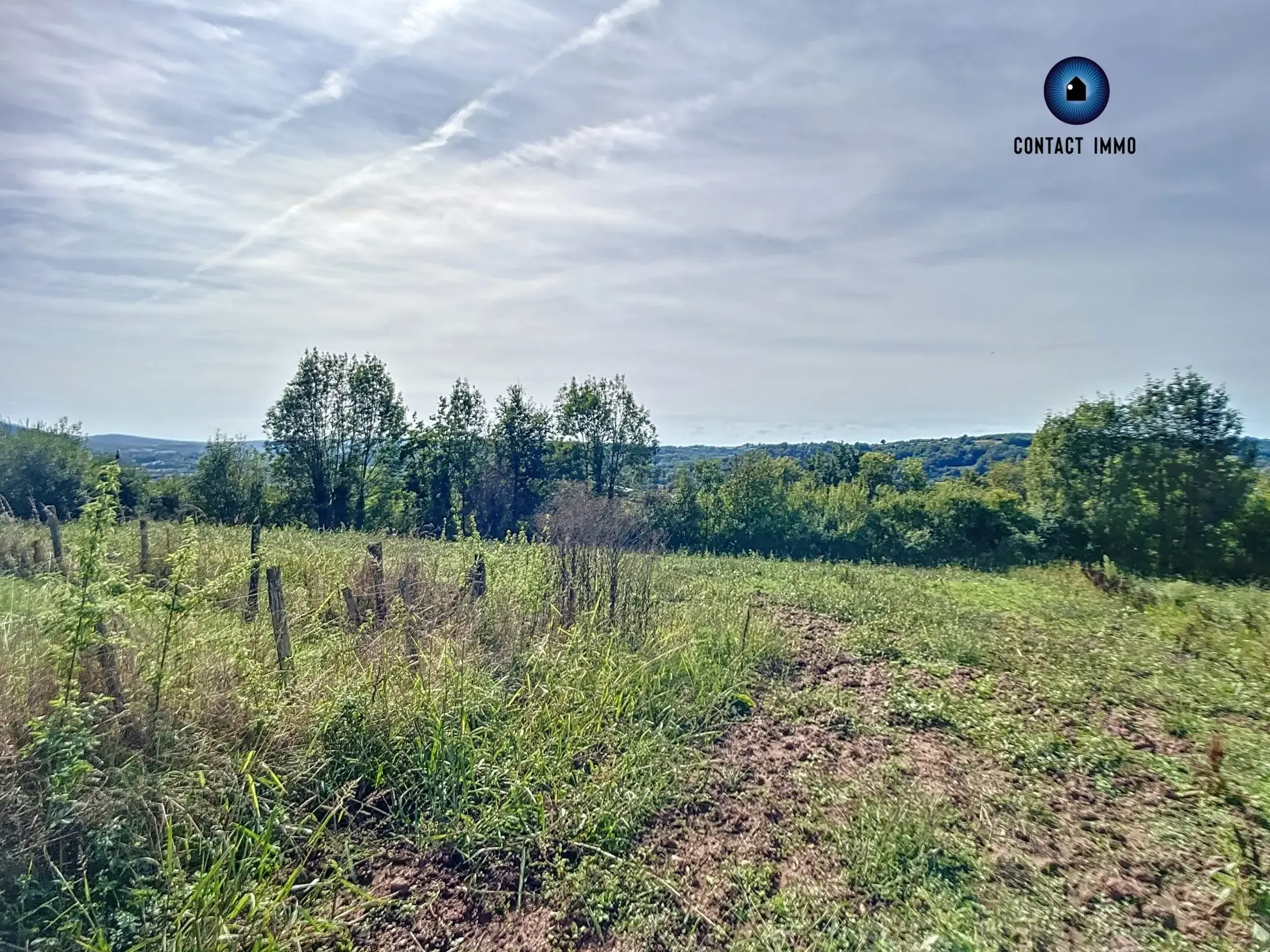 Terrain constructible de 1800 m² à Lintillac, proximité Brive-la-Gaillarde 