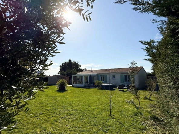 Maison de plain-pied rénovée avec jardin à l'Île d'Olonne
