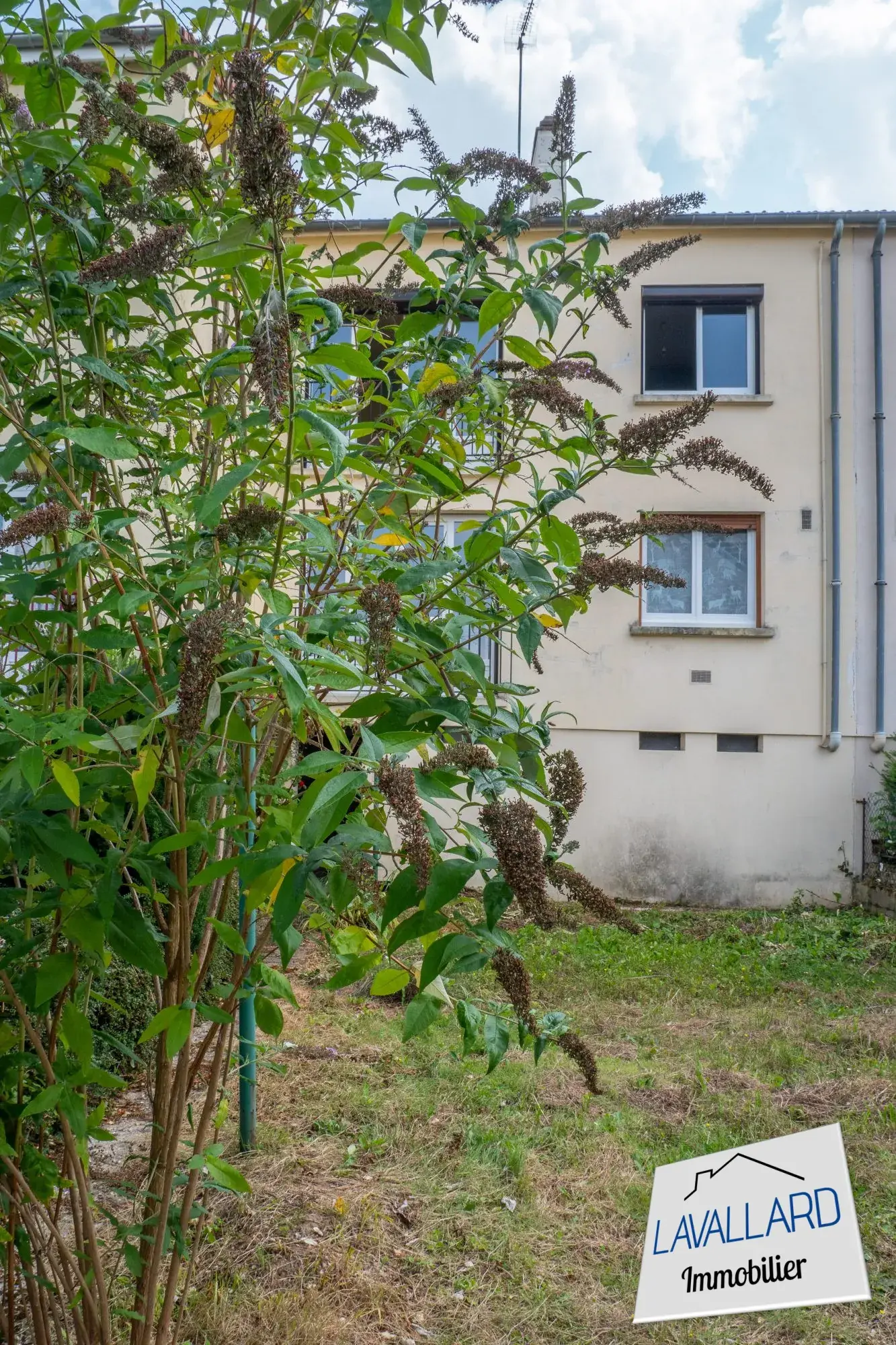 Maison 3 chambres à Longueau avec garage et terrain clos - Opportunité à saisir 