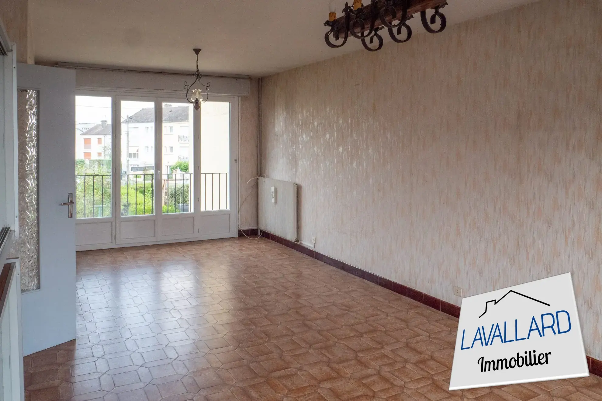 Maison 3 chambres à Longueau avec garage et terrain clos - Opportunité à saisir 