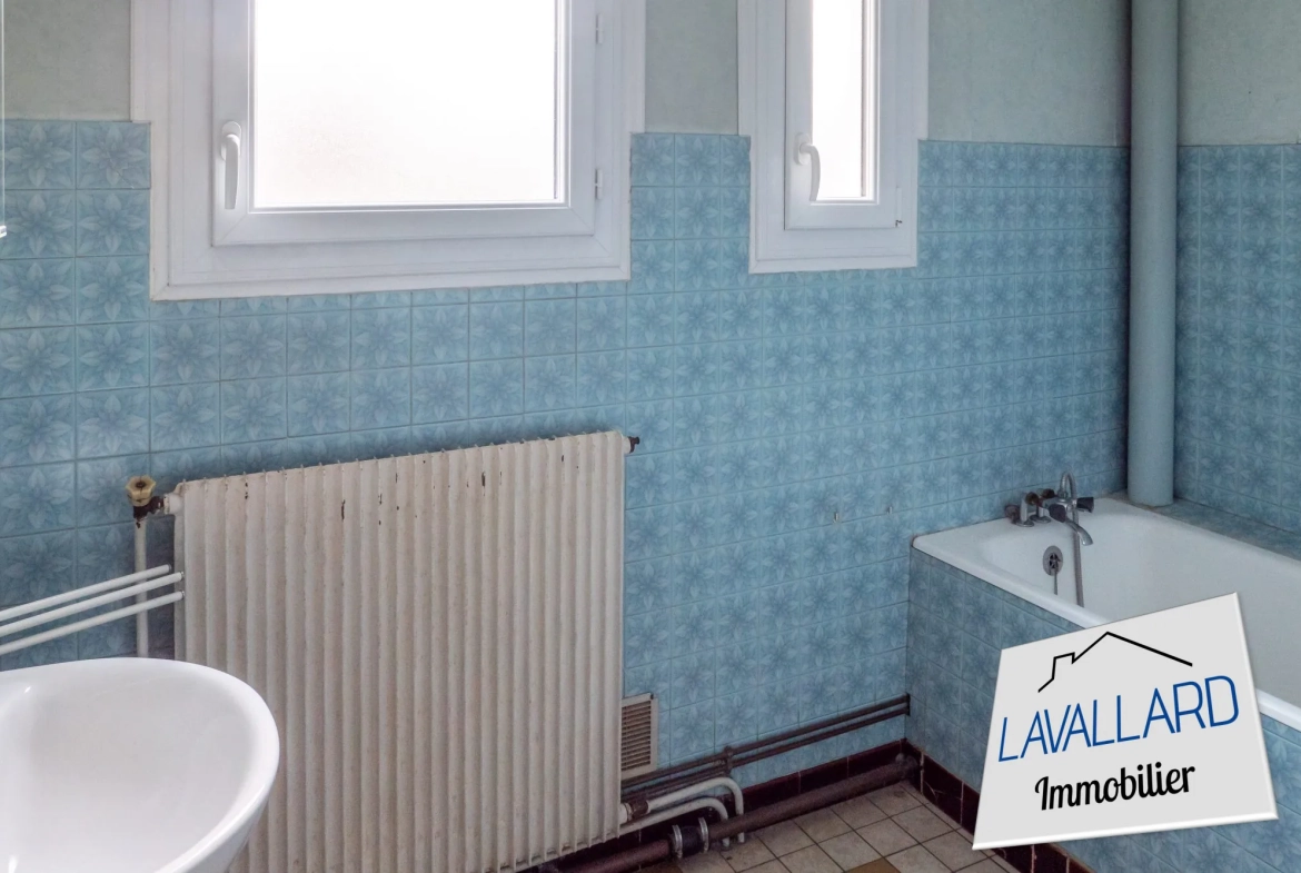 Maison 3 chambres à Longueau avec garage et terrain clos - Opportunité à saisir 