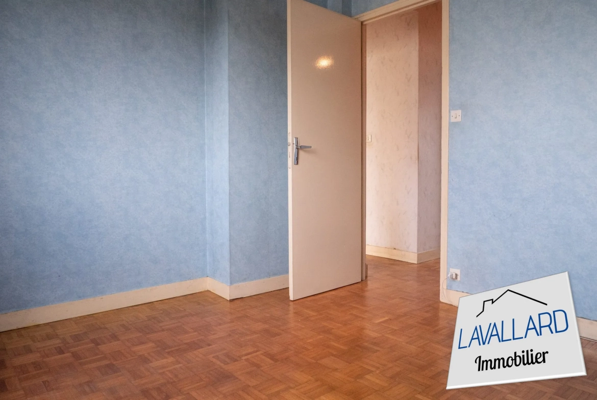 Maison 3 chambres à Longueau avec garage et terrain clos - Opportunité à saisir 