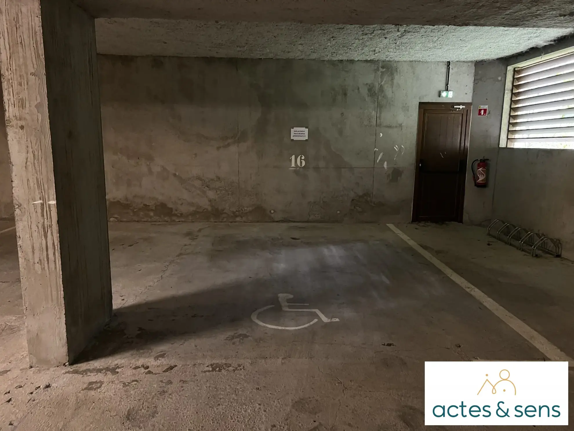 Appartement PMR dans le domaine des Sybelles avec piscine et accès ski à 50m 