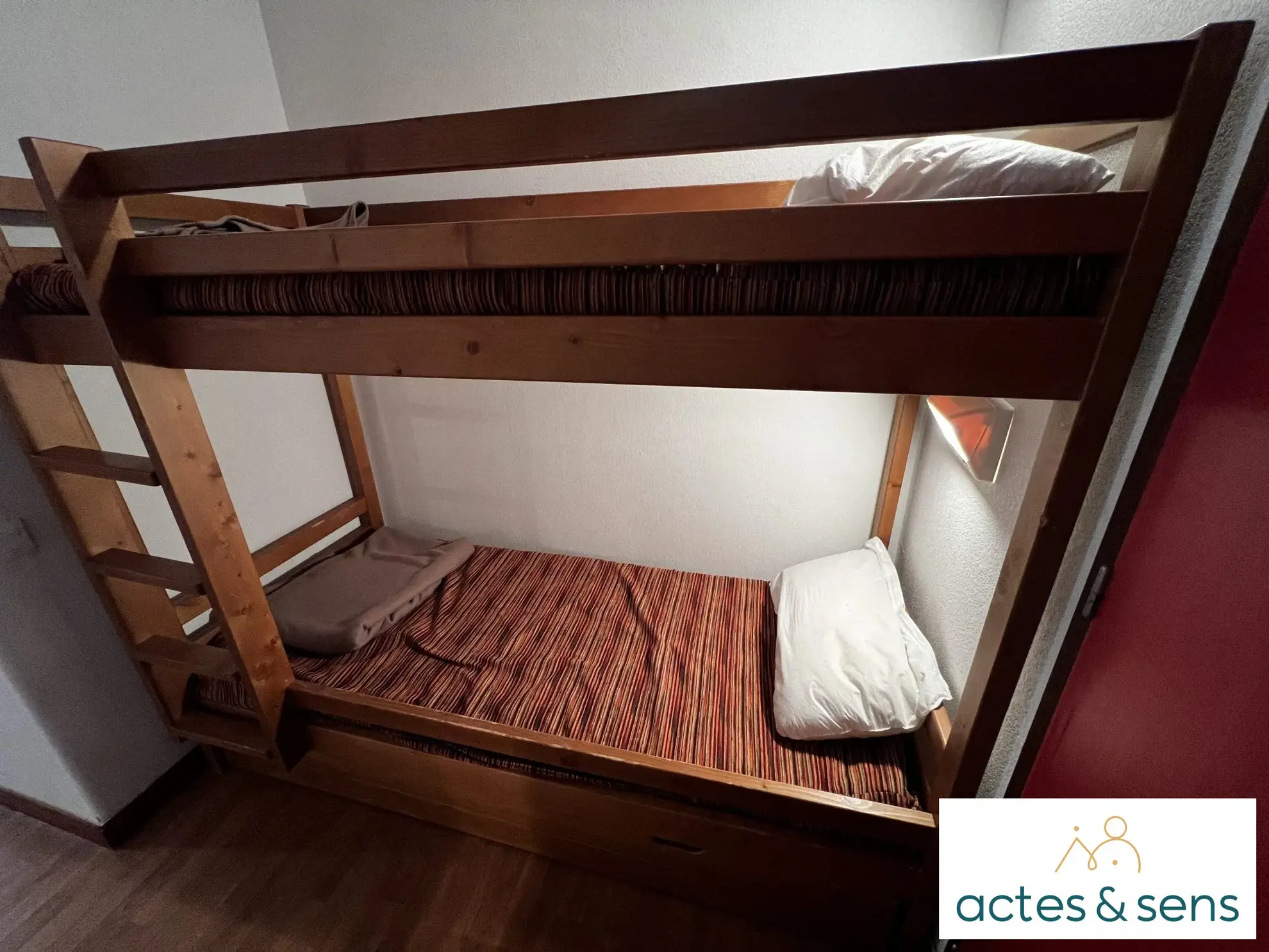 Appartement PMR dans le domaine des Sybelles avec piscine et accès ski à 50m 