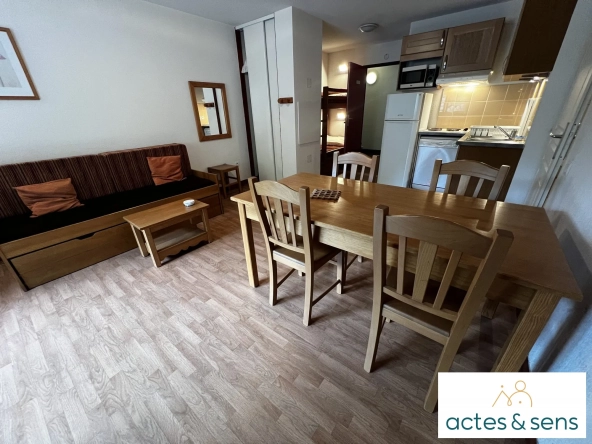 Appartement PMR dans le domaine des Sybelles avec piscine et accès ski à 50m