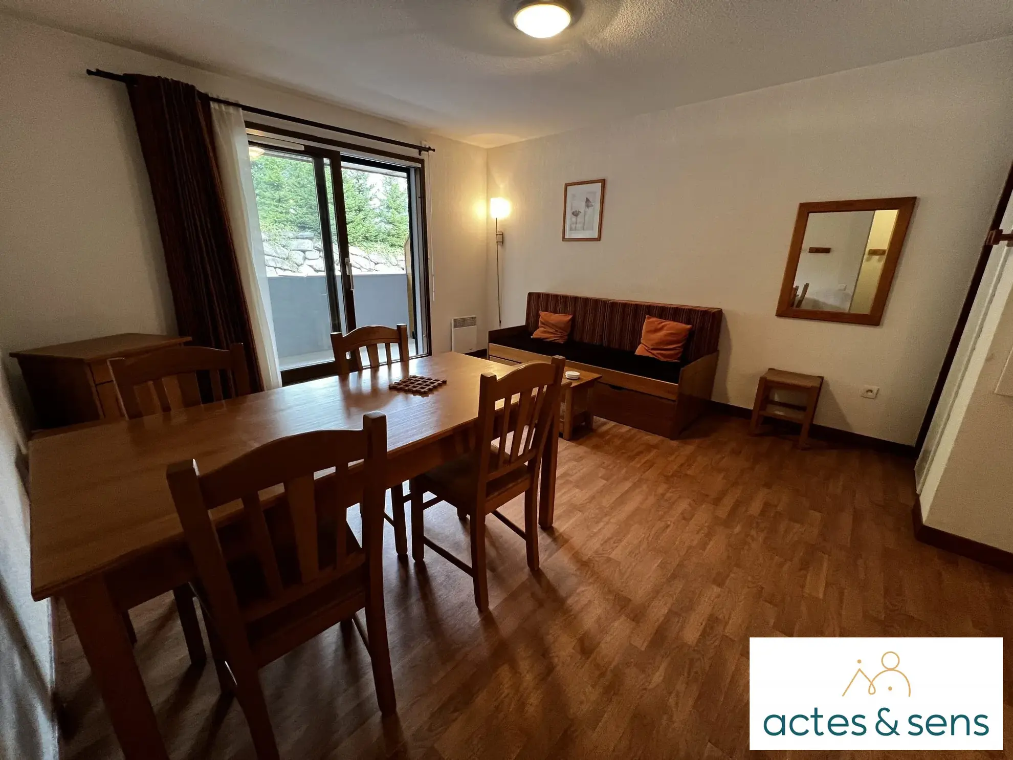Appartement PMR dans le domaine des Sybelles avec piscine et accès ski à 50m 