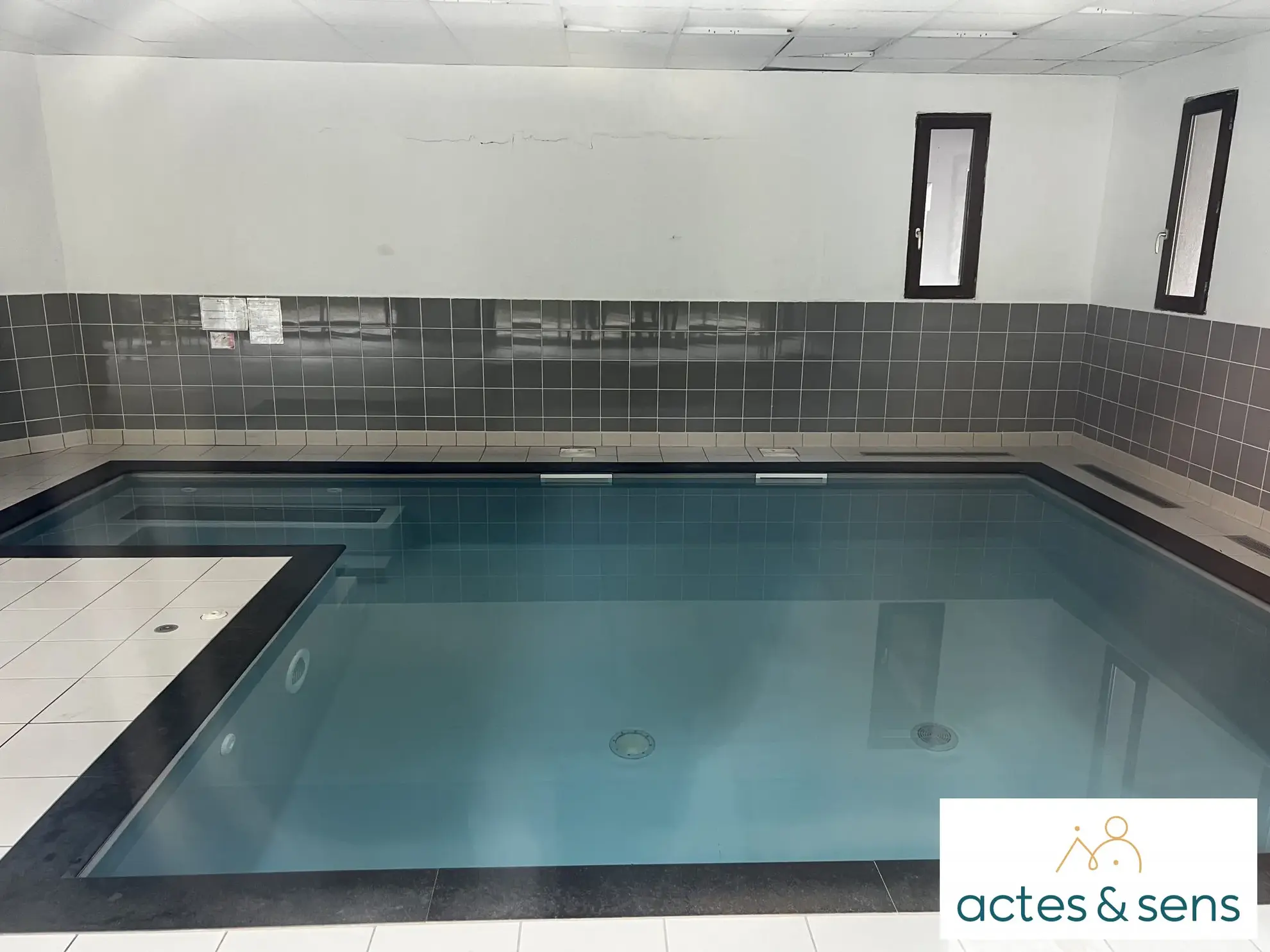 Appartement PMR dans le domaine des Sybelles avec piscine et accès ski à 50m 