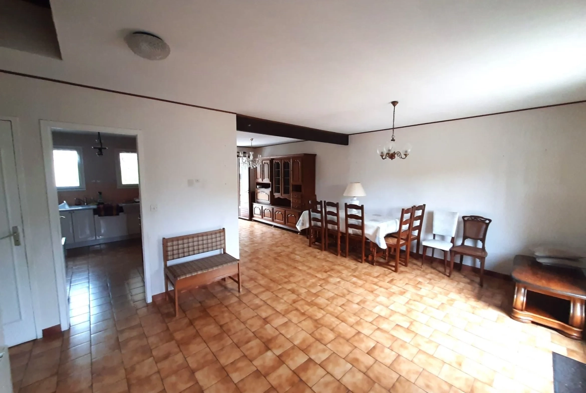 Vente maison à Fécamp – 3 chambres, jardin, garage, secteur résidentiel 