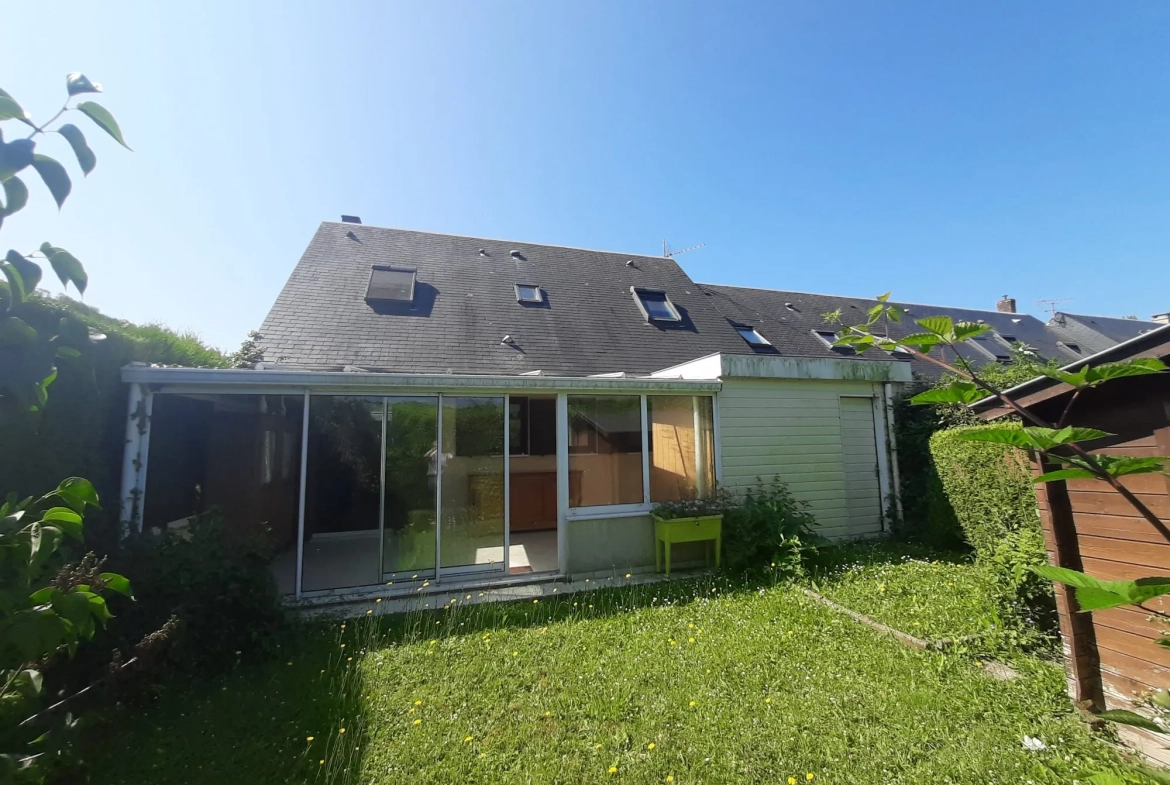 Vente maison à Fécamp – 3 chambres, jardin, garage, secteur résidentiel 