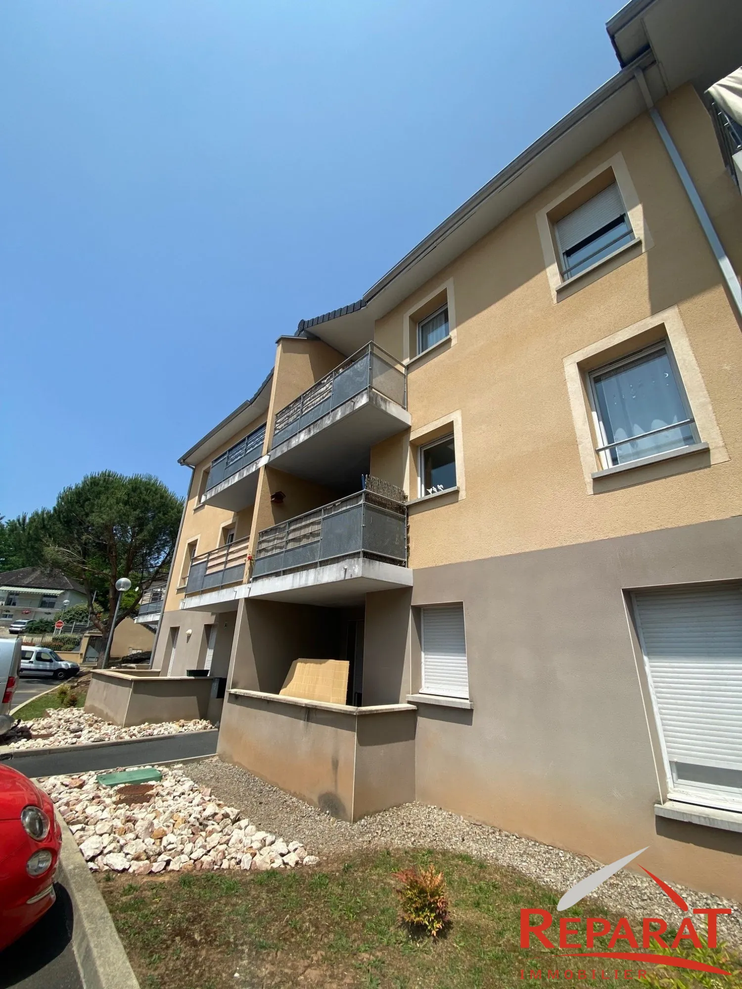 Appartement T2 à vendre à Malemort en Corrèze avec terrasse et parking 