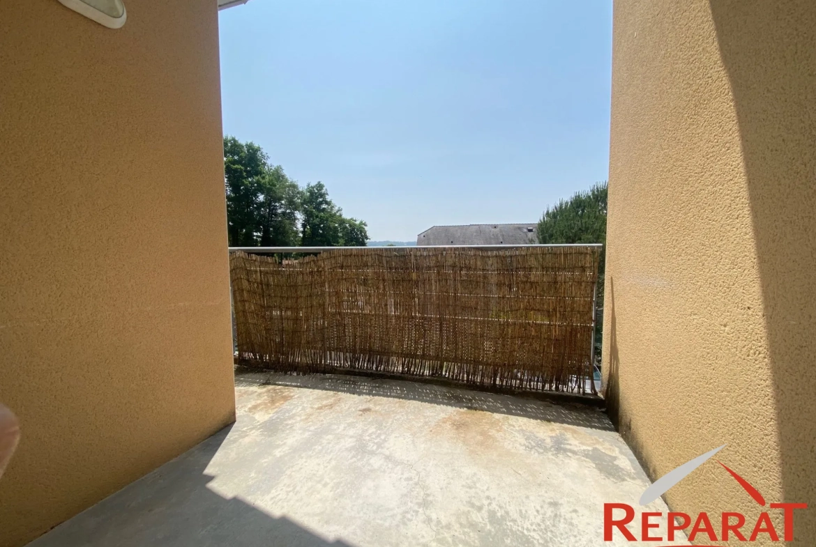 Appartement T2 à vendre à Malemort en Corrèze avec terrasse et parking 